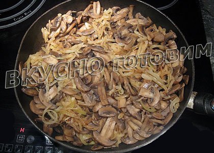 Пицца с жареными шампиньонами - шаг 3
