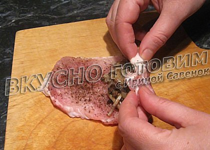 Свиные зразы, фаршированные грибами - шаг 5