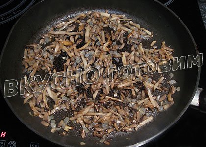 Свиные зразы, фаршированные грибами - шаг 3