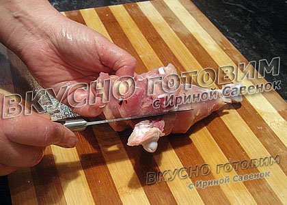 Куриные окорочка, фаршированные овощами и печеньем - шаг 7