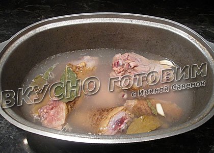 Курица, тушенная с изюмом и апельсинами - шаг 3