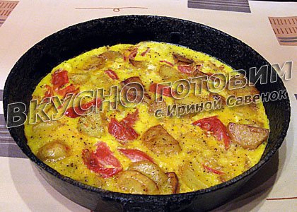 Помидоры с картофелем и яйцами - шаг 1