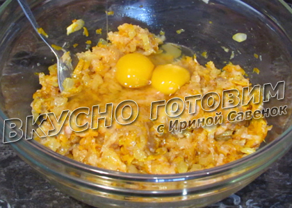 Кабачки Алые паруса, фаршированные курицей и твердым сыром - шаг 4