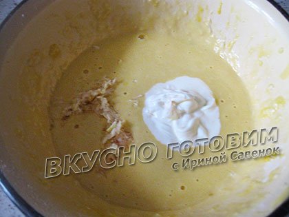 Кабачки жареные в кляре с чесноком - шаг 3