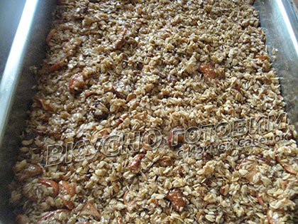 Геркулесовый пирог с орехами - шаг 5