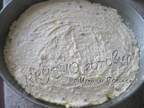 Творожный пирог с халвой и изюмом - шаг 3