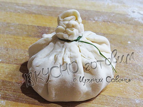 Мешочки с крабовыми палочками - шаг 10