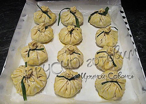 Мешочки с крабовыми палочками - шаг 11