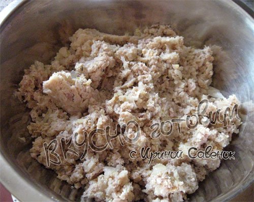Пирог с мясным фаршем и картофелем - шаг 1