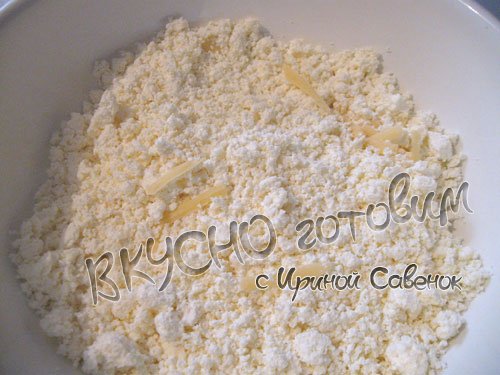 Сырно-творожный пирог с орехами - шаг 2