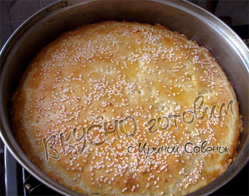 Пирог с  трема сырами  и чесноком - шаг 11