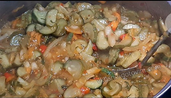 Вкусный салат из ОГУРЦОВ на ЗИМУ, хрустящие огурчики